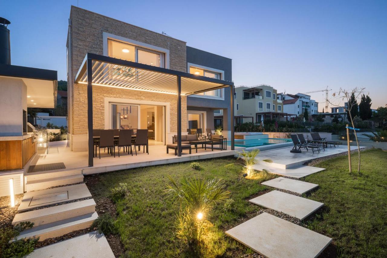 Acadia Beach Villas & Apartments סלאטינה מראה חיצוני תמונה
