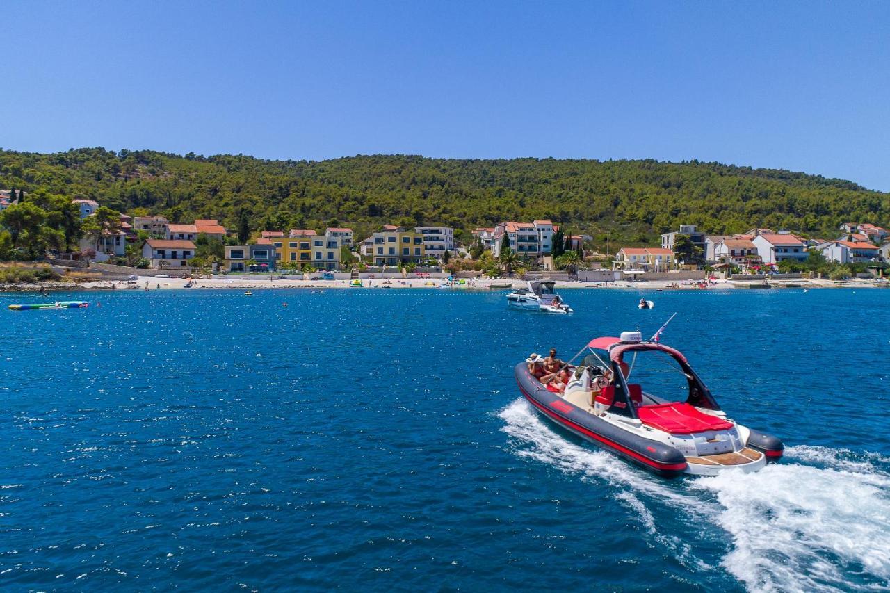 Acadia Beach Villas & Apartments סלאטינה מראה חיצוני תמונה