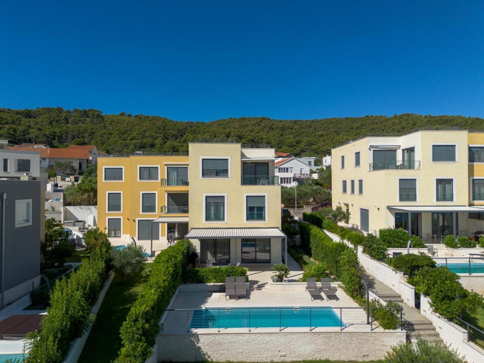 Acadia Beach Villas & Apartments סלאטינה מראה חיצוני תמונה